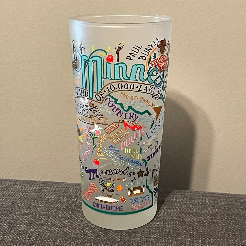 MINNESOTA Frosted  Drinking Glass 15 oz  Cat Studio Tumbler